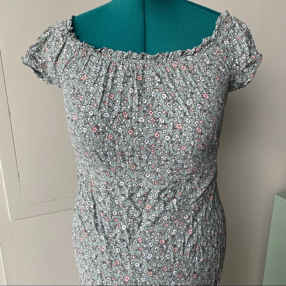 Adored Vintage Carrer de Pelai Floral Midi Dress